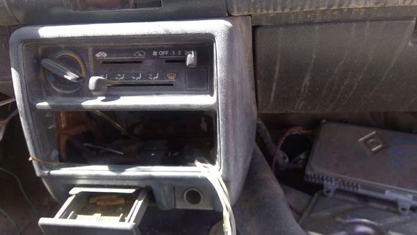 1988-1991 Honda Civic Crx Hatchback Trim Bezel Around Radio Surround Dash Panel — photo 4