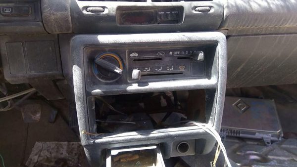 1988-1991 Honda Civic Crx Hatchback Trim Bezel Around Radio Surround Dash Panel — photo 3