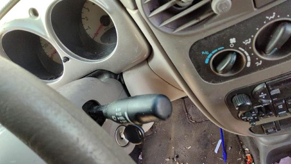 02-05 Chrysler Pt Cruiser Windshield Wiper Control Switch Column Lever Assembly — photo 2