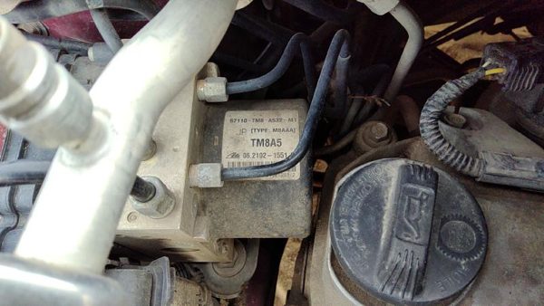 2010 Honda Insight Complete Anti Lock Brake Pump Unit Oem Abs Module Assembly — photo 4