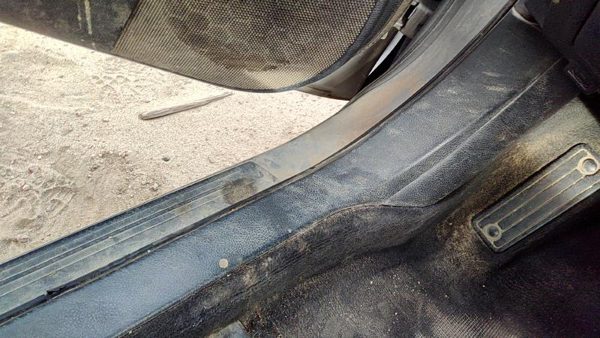 2011 Subaru Legacy Outback Driver Left Lower Sill Step Moulding Trim Panel Oem — photo 4