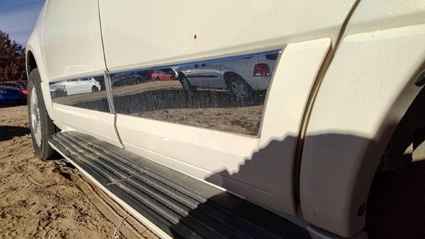 07-14 Navigator Driver Left Rear Moulding From Door Back Trim Pv White Chocolate — photo 4