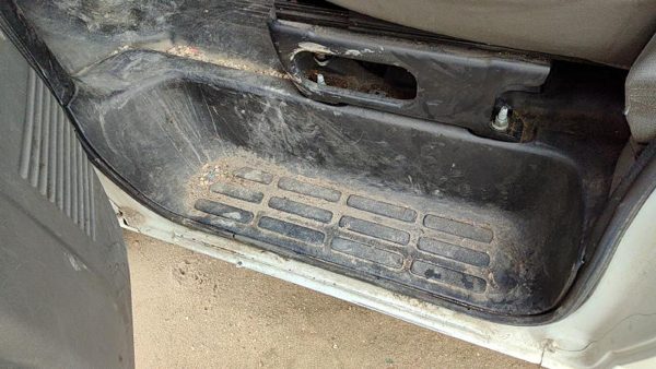03-24 Chevy Express Van Driver Left Front Sill Step Kick Panel Oem — photo 1