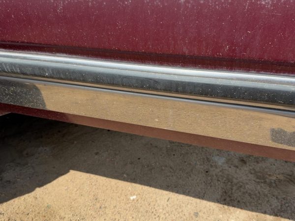 85-90 Buick Park Ave Driver Left Front Moulding From Door Oem Trim Strip — photo 3