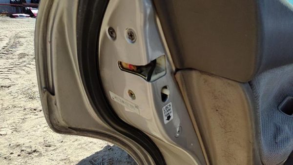 1997 Honda Accord Driver Left Rear Door Latch With Rods/Cables Oem Back — photo 2