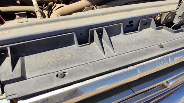 1987-1991 Ford F150 Top Plastic Cover Above Radiator Support Oem Upper Shield — photo 3