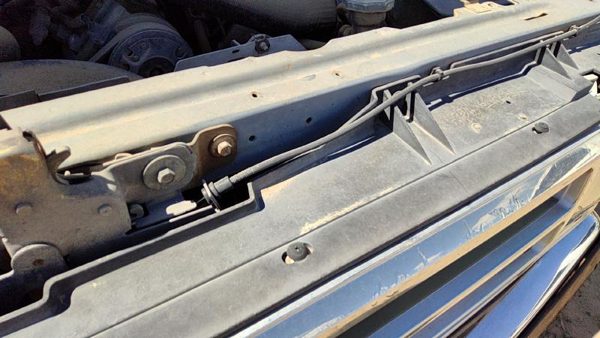 1987-1991 Ford F150 Top Plastic Cover Above Radiator Support Oem Upper Shield — photo 5