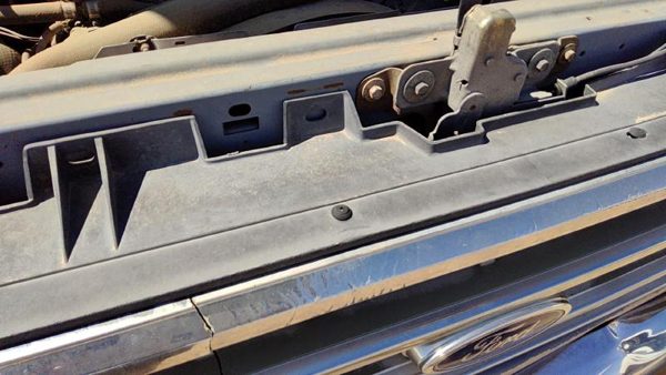 1987-1991 Ford F150 Top Plastic Cover Above Radiator Support Oem Upper Shield — photo 4