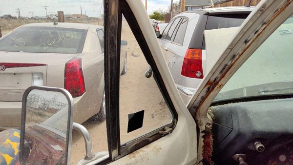 71-77 Van B200 Driver Left Front Vent Window Small Door Glass With Frame Oem — photo 4