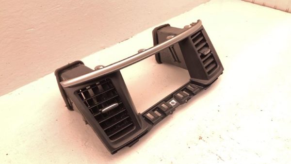 2013 Nissan Pathfinder Radio Screen Ac Vent Bezel Dash Trim Oem 682703ka0a — photo 4