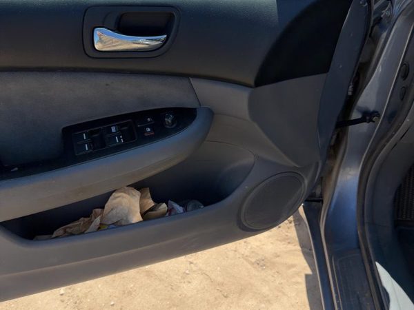 06-07 Accord Driver Left Front Door Trim Panel With Master Switch 2.4L Gray — photo 7