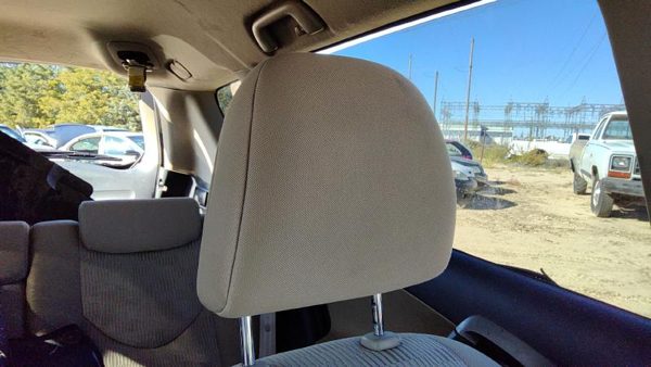 2010-2012 Toyota Rav-4 Pair Of Headrests Oem Left Right Set Front Seat Lh Pair — photo 2