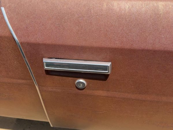 1974 Chevy Impala Passenger Right Front Outside Door Handle Oem — photo 1