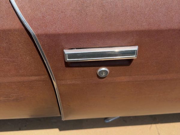 1974 Chevy Impala Passenger Right Front Outside Door Handle Oem — photo 2