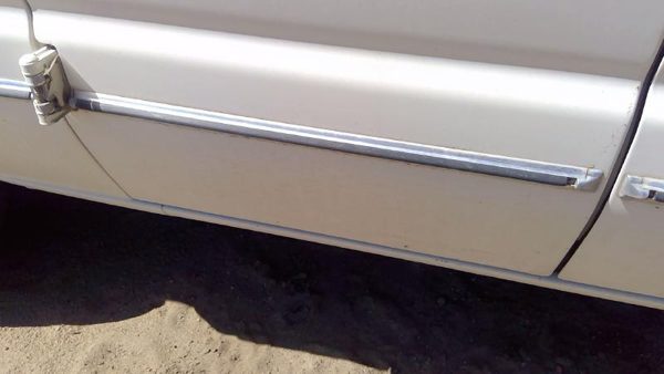 93-04 Van E150 Passenger Right Rear Moulding From Rearward Door Back Trim Strip — photo 5