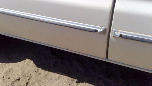 93-04 Van E150 Passenger Right Rear Moulding From Rearward Door Back Trim Strip — photo 11