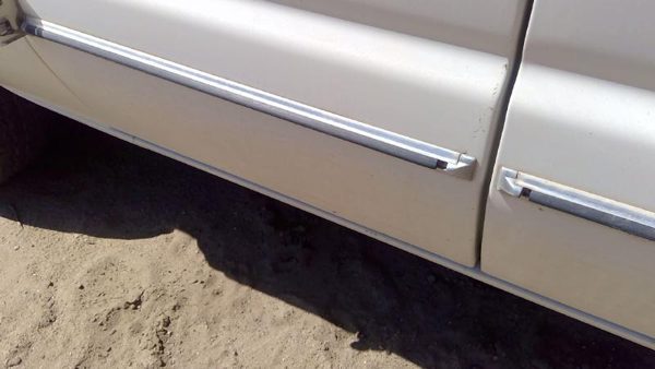 93-04 Van E150 Passenger Right Rear Moulding From Rearward Door Back Trim Strip — photo 9