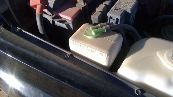1996 Geo Tracker Coolant Reservoir Radiator Overflow Tank Bottle Oem 1.6l — photo 9