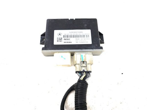 2016 Dodge Ram 4500 Def Control Module With Wiring Harness 52030210Ab — photo 3