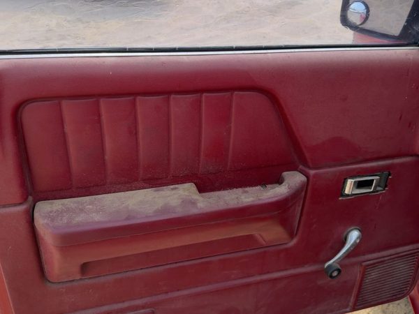 1987-1996 Dodge Dakota Driver Left Front Door Trim Panel Manual Red — photo 5
