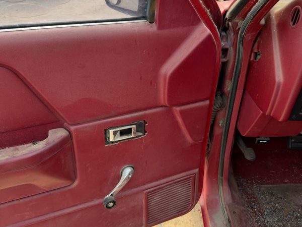 1987-1996 Dodge Dakota Driver Left Front Door Trim Panel Manual Red — photo 10