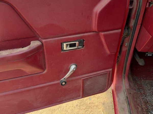 1987-1996 Dodge Dakota Driver Left Front Door Trim Panel Manual Red — photo 11
