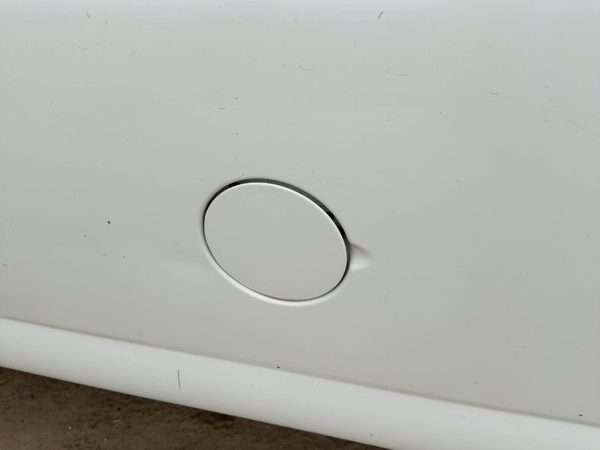 00-02 Chevy Express Van 2500 Fuel Tank Door With Hinge Gas Lid Oem Filler White — photo 1