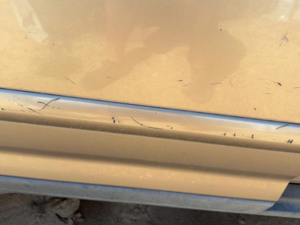 2002-2006 Honda Crv Passenger Right Rear Moulding From Door Oem Back Gold — photo 2