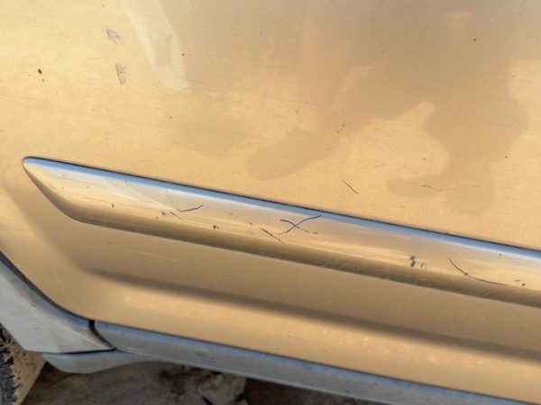 2002-2006 Honda Crv Passenger Right Rear Moulding From Door Oem Back Gold — photo 6