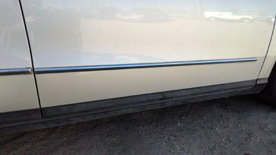 06-10 Passat Passenger Right Front Moulding From Door Trim 8E8e Reflex Silver