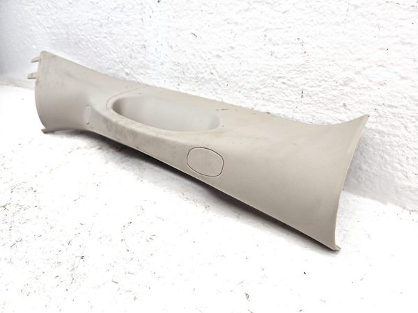 2016 Dodge Ram 4500 Passenger Right A Pillar Trim Windshield Post Panel Gray X8 — photo 2