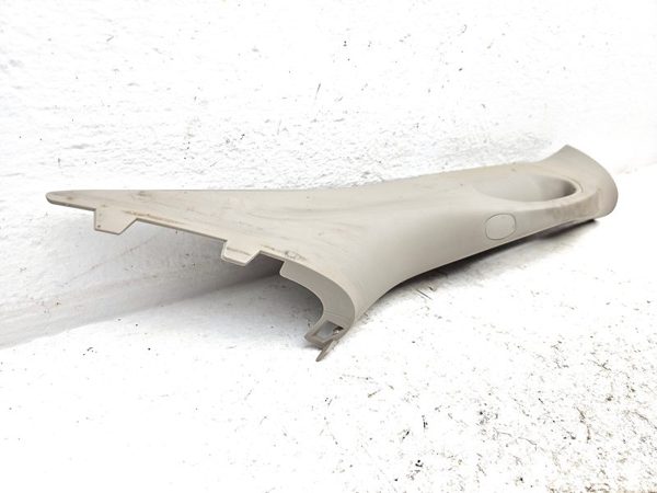 2016 Dodge Ram 4500 Passenger Right A Pillar Trim Windshield Post Panel Gray X8 — photo 3