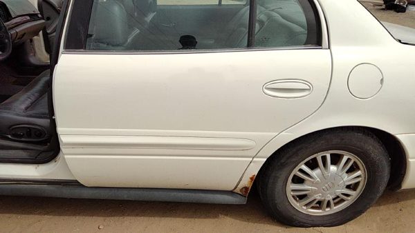 2004 Buick LeSabre Rear Door LH White 40U — photo 1