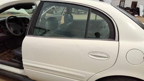 2004 Buick LeSabre Rear Door LH White 40U — photo 5