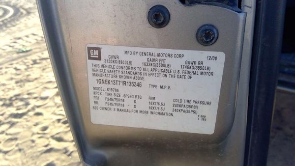 2001 Chevy Tahoe — vehicle photo 6