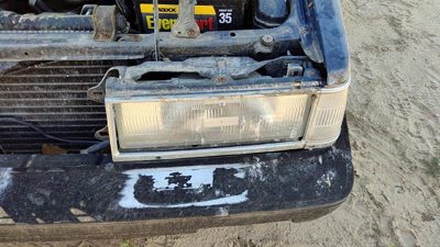 1985-1986 Toyota Camry Driver Left Head Light Oem Front Lamp 8115032121