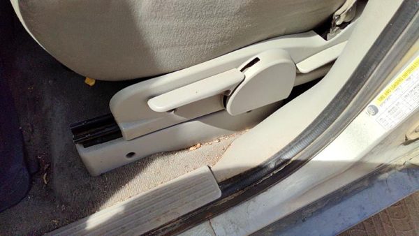 05-09 Chevy Equinox Driver Left Side Seat Trim Panel Oem Gray 14B — photo 2