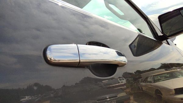 2010 Chevrolet Traverse Outside Door Handle RH Chevy 57U Cyber Gray — photo 4