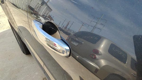 2010 Chevrolet Traverse Outside Door Handle RH Chevy 57U Cyber Gray — photo 2