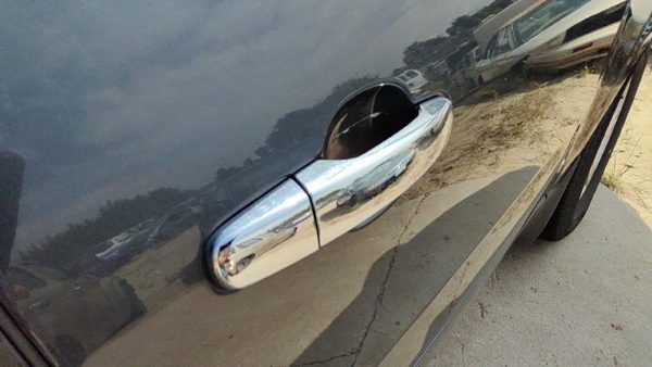 2010 Chevrolet Traverse Outside Door Handle RH Chevy 57U Cyber Gray — photo 3