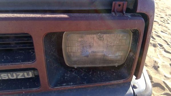 1981-1987 Isuzu Pup Pickup Driver Left Head Light Oem Front Lamp With Bracket — photo 6