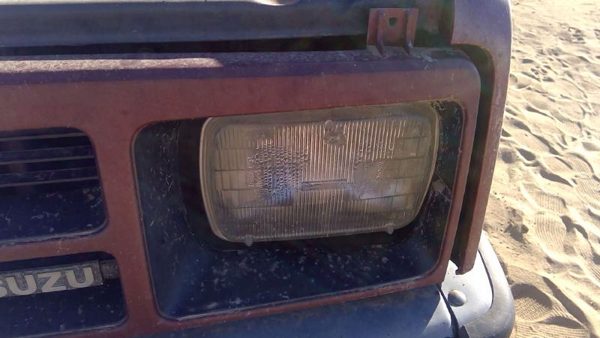 1981-1987 Isuzu Pup Pickup Driver Left Head Light Oem Front Lamp With Bracket — photo 4