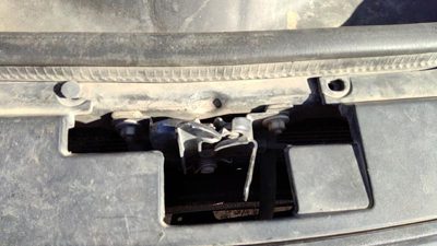 2005-2010 Jeep Grand Cherokee Hood Latch Assembly With Bracket Oem 55394951Ad