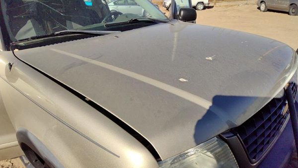 2003 Ford Explorer Hood B2 Harvest Gold — photo 2