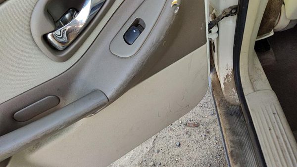 04-05 New Style Malibu Driver Left Rear Door Trim Panel With Switches Back 52E — photo 6