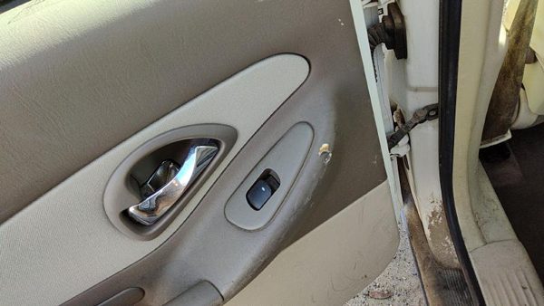 04-05 New Style Malibu Driver Left Rear Door Trim Panel With Switches Back 52E — photo 5