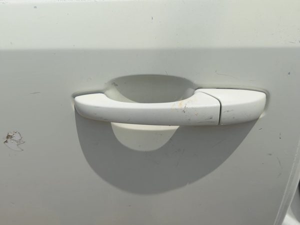 08-16 Town & Country Passenger Right Rear Outside Door Handle Oem Back White Pw1 — photo 4