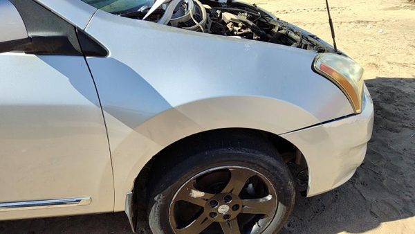 2013 Nissan Rogue Fender RH Silver K23 — photo 2