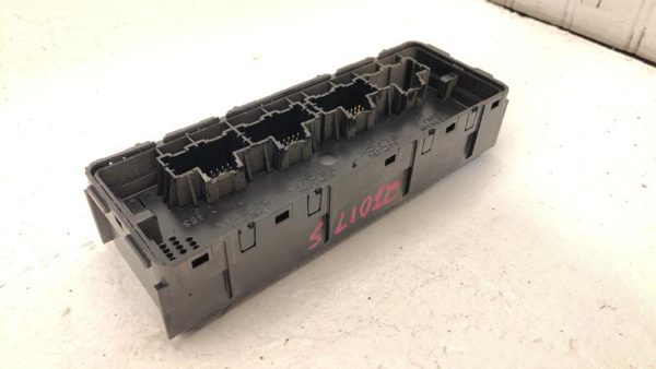 2018 Buick Regal Temperature Control Module Computer Oem 84188430 — photo 6