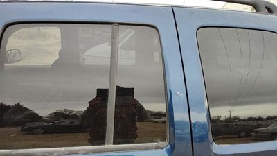 2002-2007 Jeep Liberty Driver Left Rear Vent Window Back Door Glass With Frame